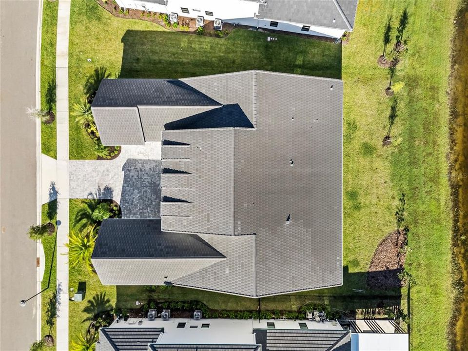 For Sale: $2,299,000 (5 beds, 6 baths, 4596 Square Feet)