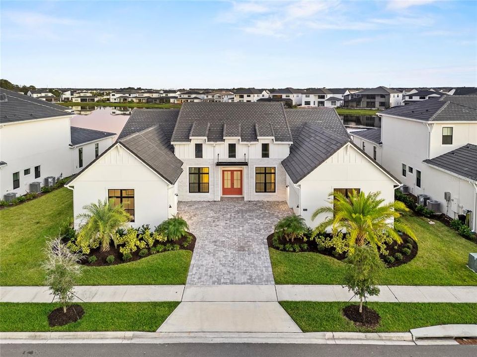 For Sale: $2,299,000 (5 beds, 6 baths, 4596 Square Feet)