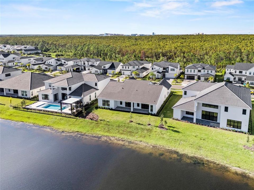 For Sale: $2,299,000 (5 beds, 6 baths, 4596 Square Feet)