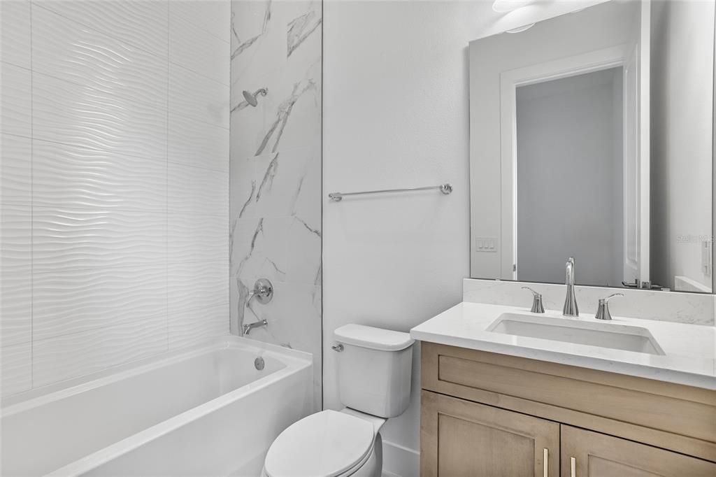 For Sale: $2,299,000 (5 beds, 6 baths, 4596 Square Feet)