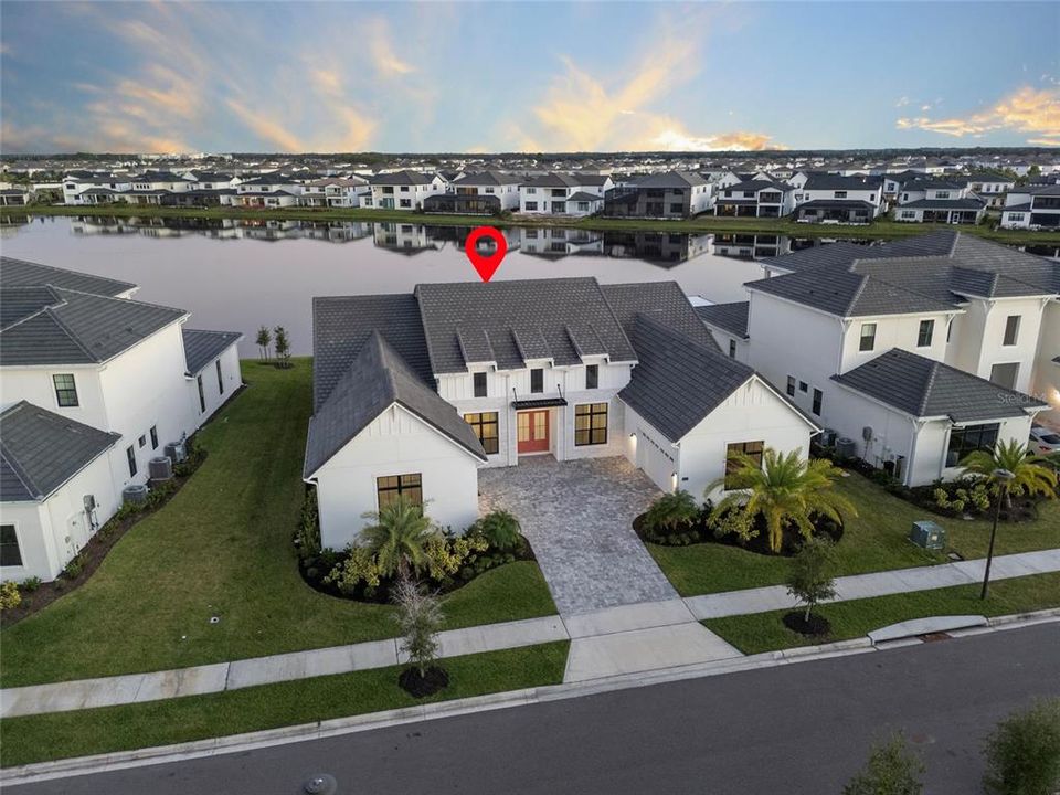 For Sale: $2,299,000 (5 beds, 6 baths, 4596 Square Feet)