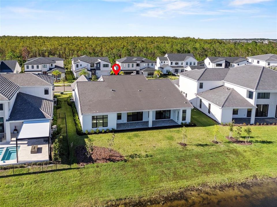 For Sale: $2,299,000 (5 beds, 6 baths, 4596 Square Feet)