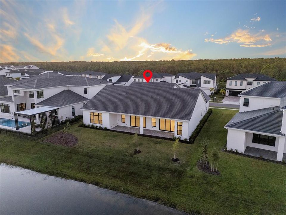 For Sale: $2,299,000 (5 beds, 6 baths, 4596 Square Feet)