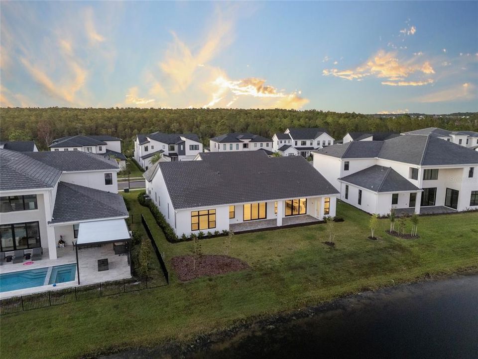 For Sale: $2,299,000 (5 beds, 6 baths, 4596 Square Feet)