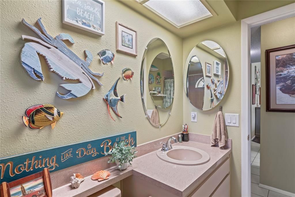 For Sale: $237,000 (2 beds, 2 baths, 1340 Square Feet)