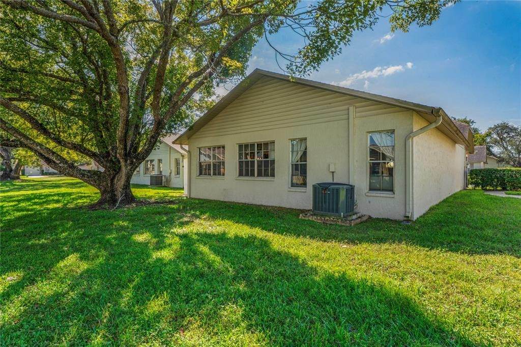 For Sale: $237,000 (2 beds, 2 baths, 1340 Square Feet)