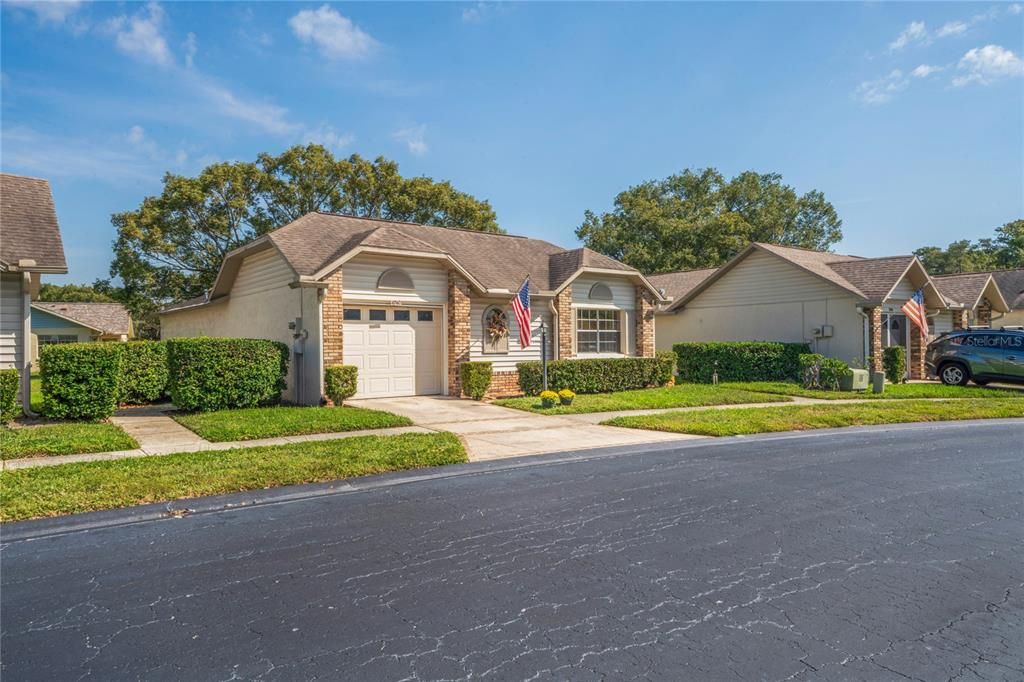 For Sale: $237,000 (2 beds, 2 baths, 1340 Square Feet)