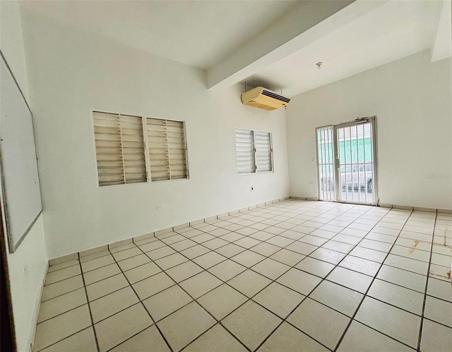 En Venta: $215,000 (0 camas, 0 baños, 0 Pies cuadrados)