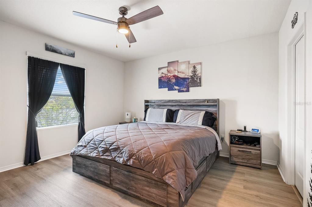 На продажу: $275,000 (3 спален, 2 ванн, 1507 Квадратных фут)