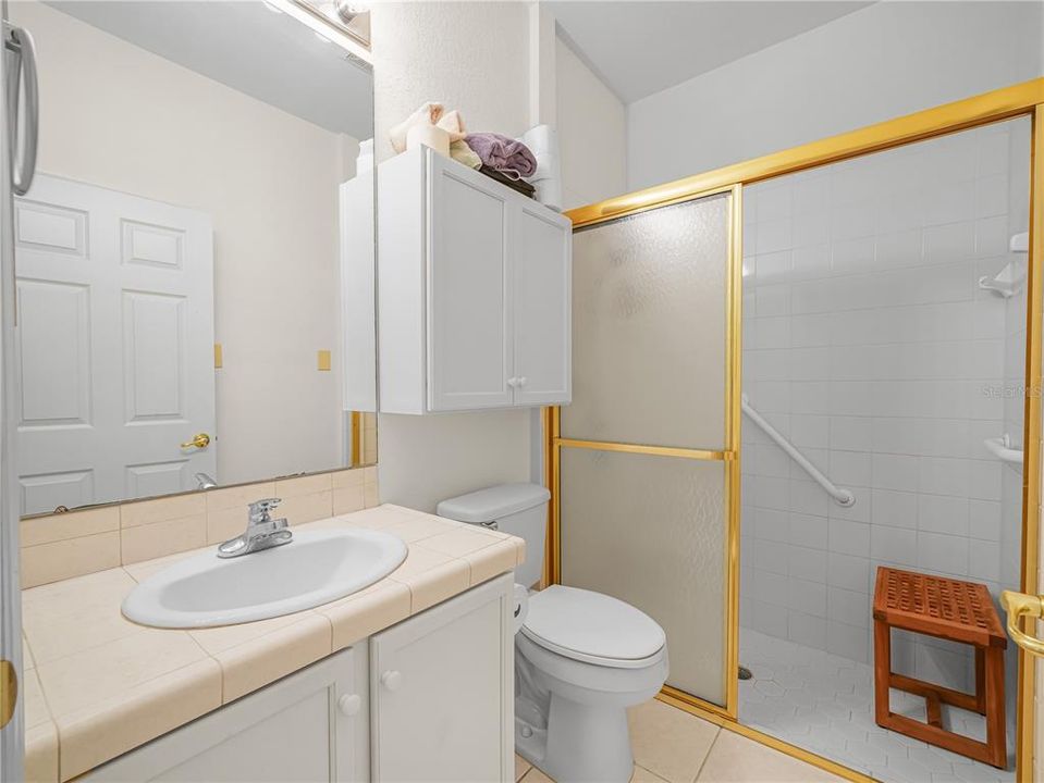 En Venta: $295,000 (3 camas, 2 baños, 1706 Pies cuadrados)