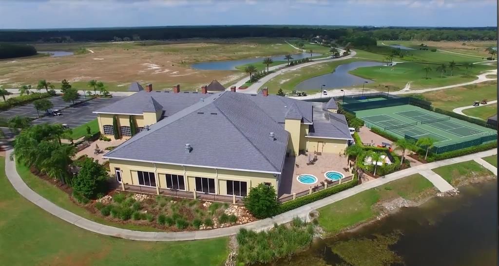 En Venta: $295,000 (3 camas, 2 baños, 1706 Pies cuadrados)