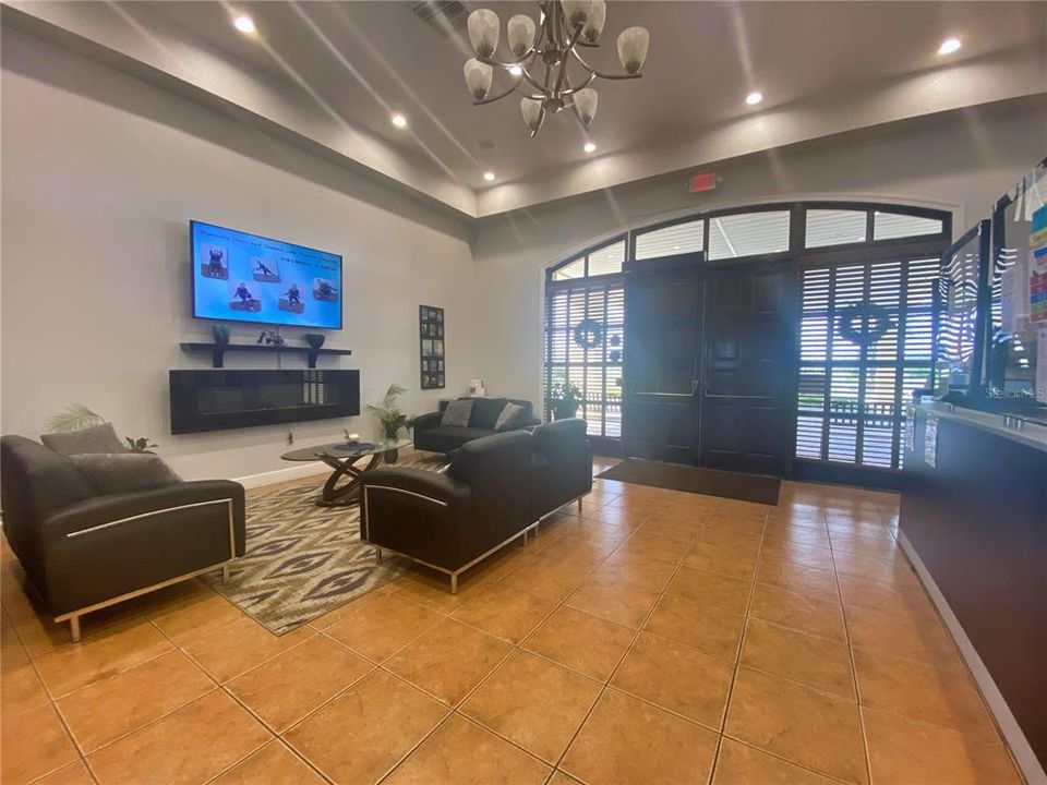 En Venta: $295,000 (3 camas, 2 baños, 1706 Pies cuadrados)