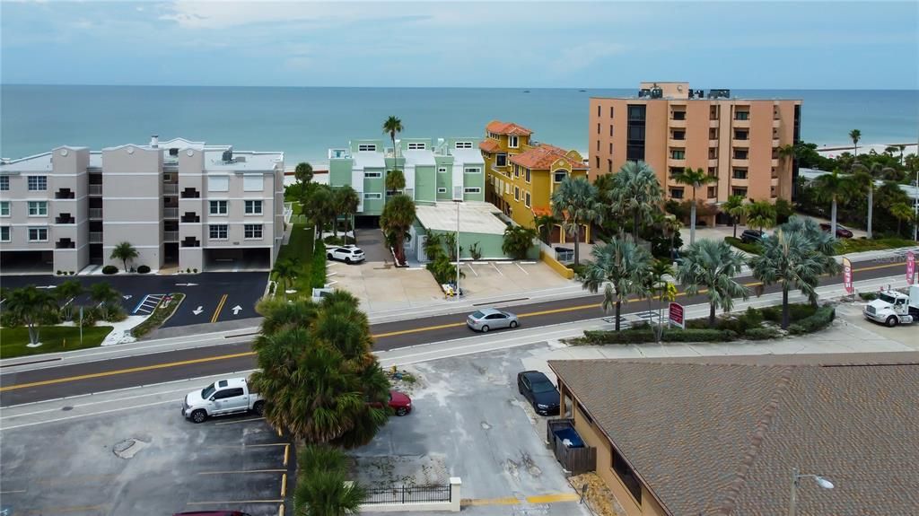 For Sale: $950,000 (3 beds, 2 baths, 1250 Square Feet)