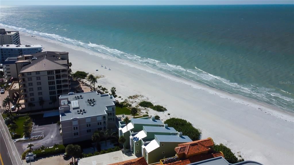 For Sale: $950,000 (3 beds, 2 baths, 1250 Square Feet)