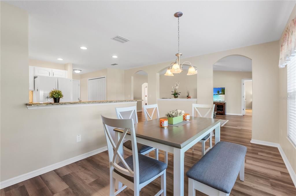 For Sale: $389,000 (3 beds, 2 baths, 1832 Square Feet)