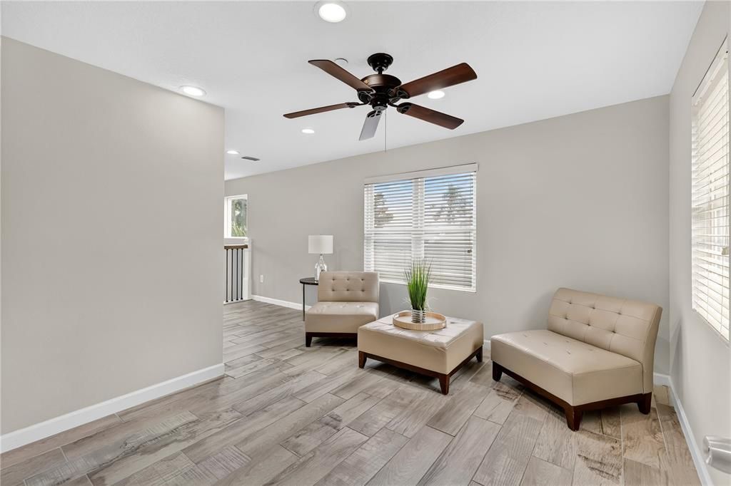 На продажу: $1,427,007 (5 спален, 3 ванн, 3664 Квадратных фут)