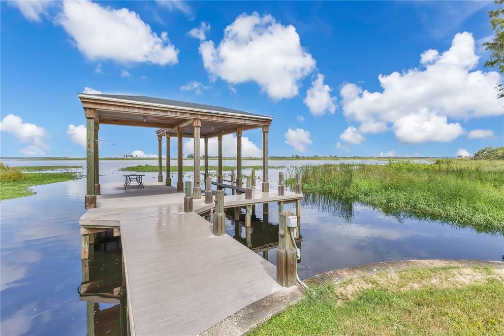 На продажу: $1,427,007 (5 спален, 3 ванн, 3664 Квадратных фут)