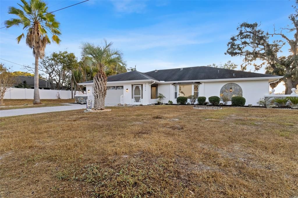 For Sale: $379,900 (4 beds, 2 baths, 2182 Square Feet)