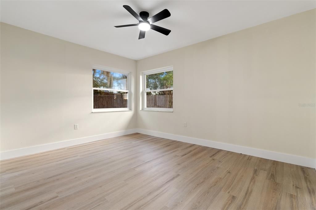 For Sale: $379,900 (4 beds, 2 baths, 2182 Square Feet)