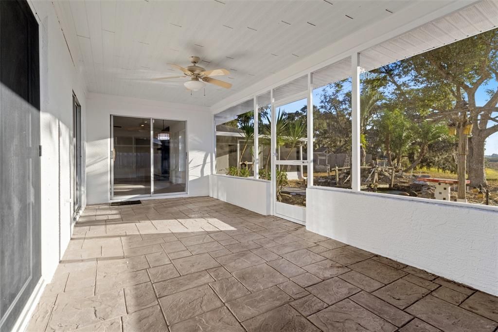 For Sale: $379,900 (4 beds, 2 baths, 2182 Square Feet)