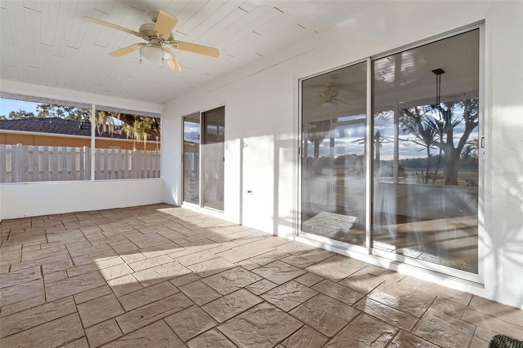 For Sale: $379,900 (4 beds, 2 baths, 2182 Square Feet)