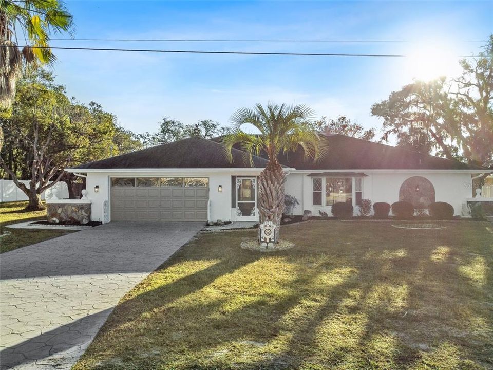 For Sale: $379,900 (4 beds, 2 baths, 2182 Square Feet)