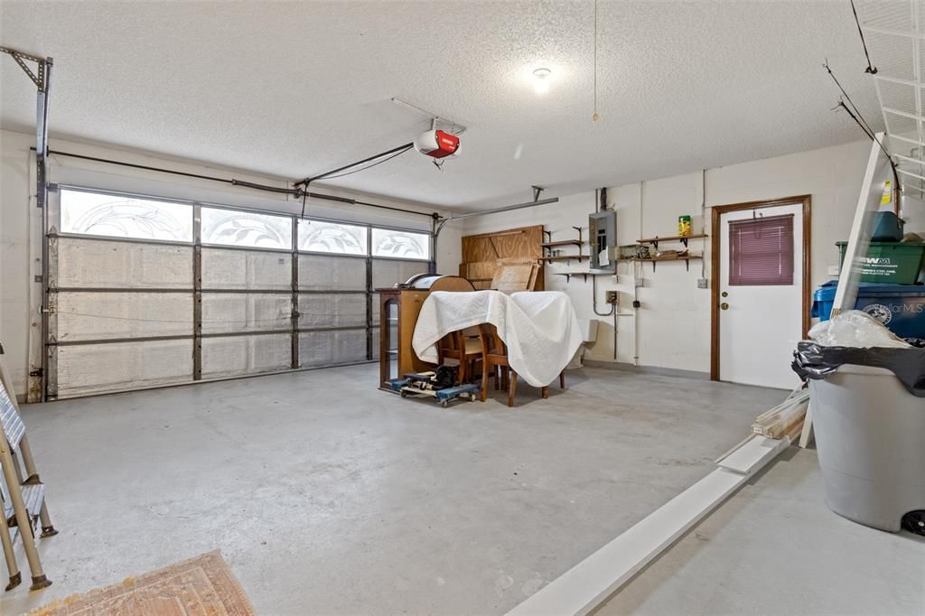 For Sale: $379,900 (4 beds, 2 baths, 2182 Square Feet)