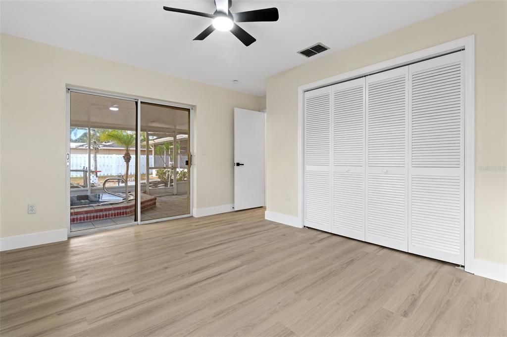 For Sale: $379,900 (4 beds, 2 baths, 2182 Square Feet)