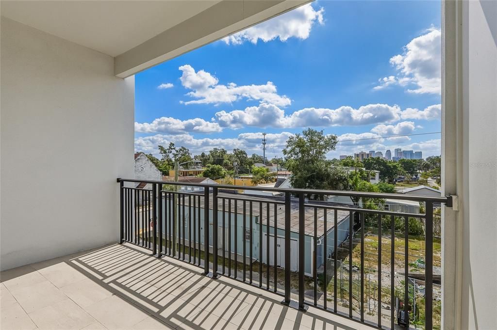 For Sale: $720,000 (3 beds, 3 baths, 2264 Square Feet)