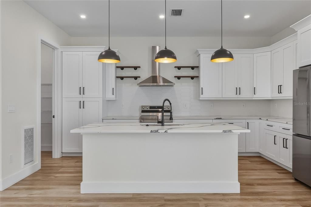 For Sale: $720,000 (3 beds, 3 baths, 2264 Square Feet)