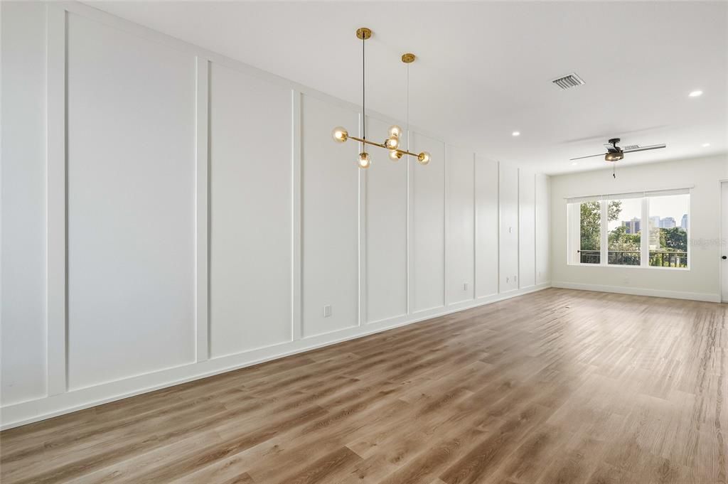 For Sale: $720,000 (3 beds, 3 baths, 2264 Square Feet)