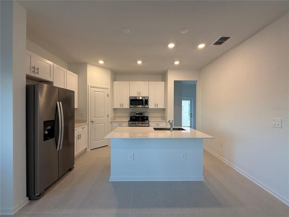 For Rent: $2,800 (4 beds, 3 baths, 2023 Square Feet)