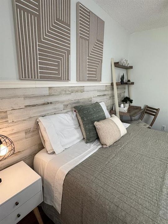 For Rent: $850 (1 beds, 1 baths, 1826 Square Feet)