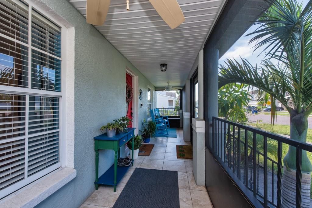 For Sale: $449,900 (3 beds, 2 baths, 1280 Square Feet)