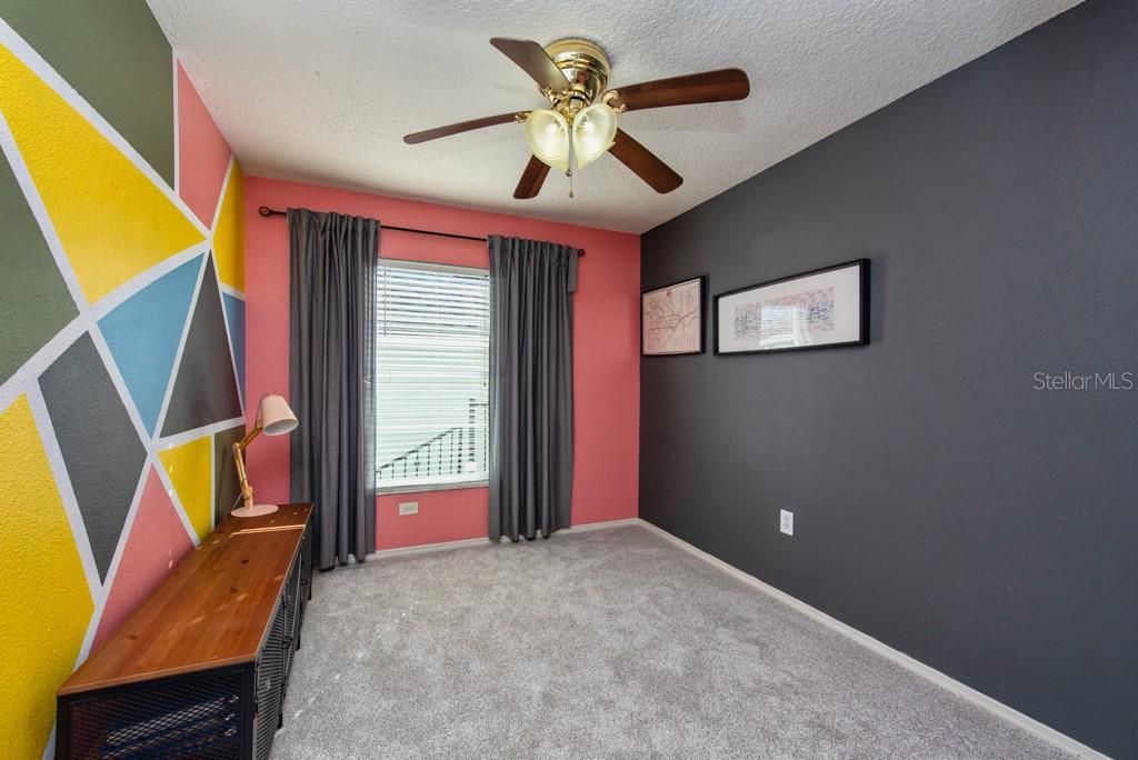 For Sale: $449,900 (3 beds, 2 baths, 1280 Square Feet)