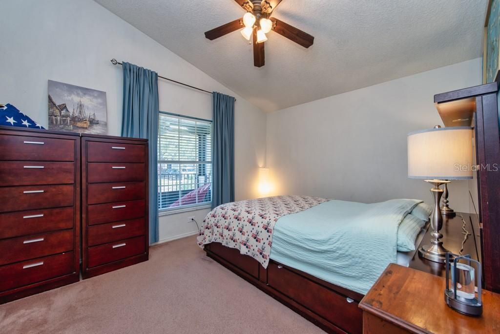 For Sale: $449,900 (3 beds, 2 baths, 1280 Square Feet)