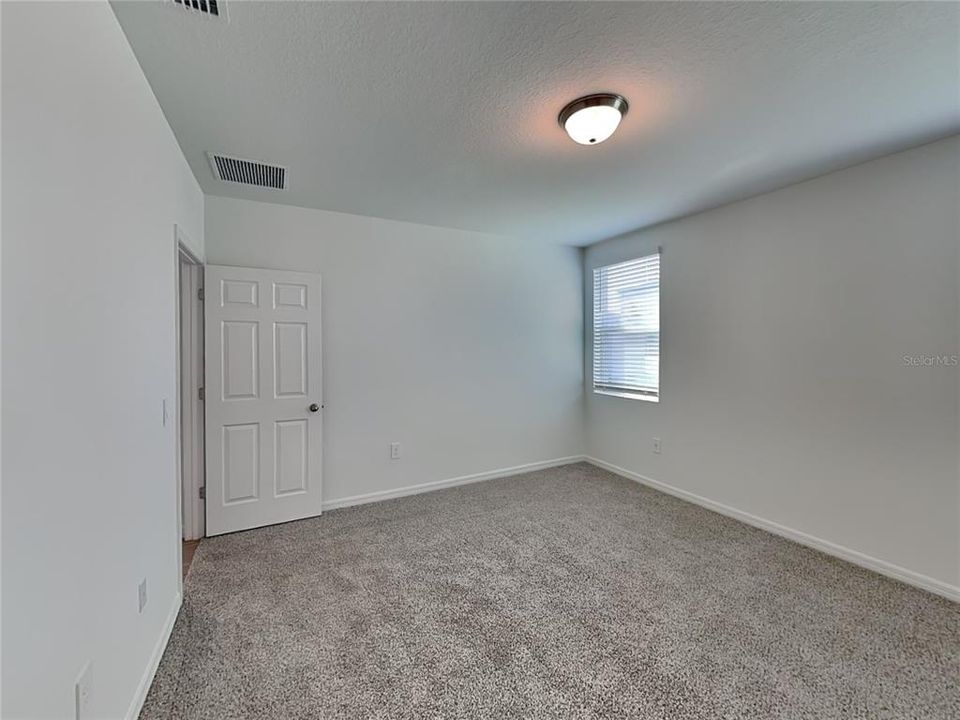 For Rent: $2,050 (3 beds, 2 baths, 1695 Square Feet)