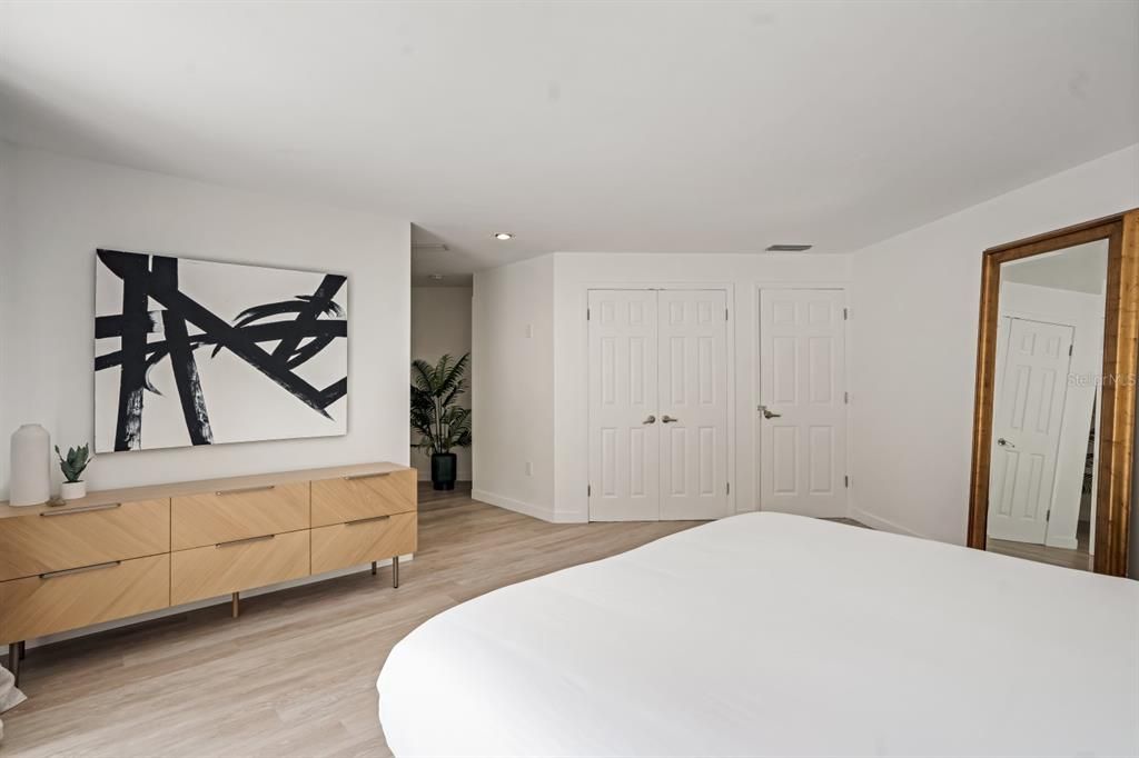 For Sale: $1,250,000 (4 beds, 4 baths, 2100 Square Feet)