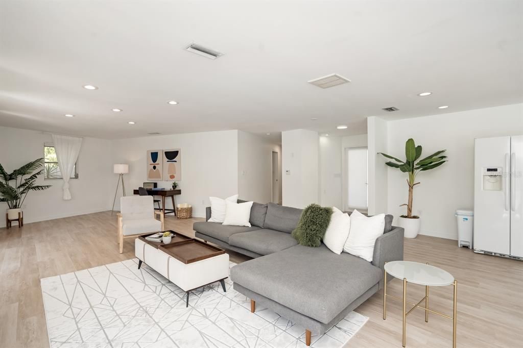 For Sale: $1,250,000 (4 beds, 4 baths, 2100 Square Feet)