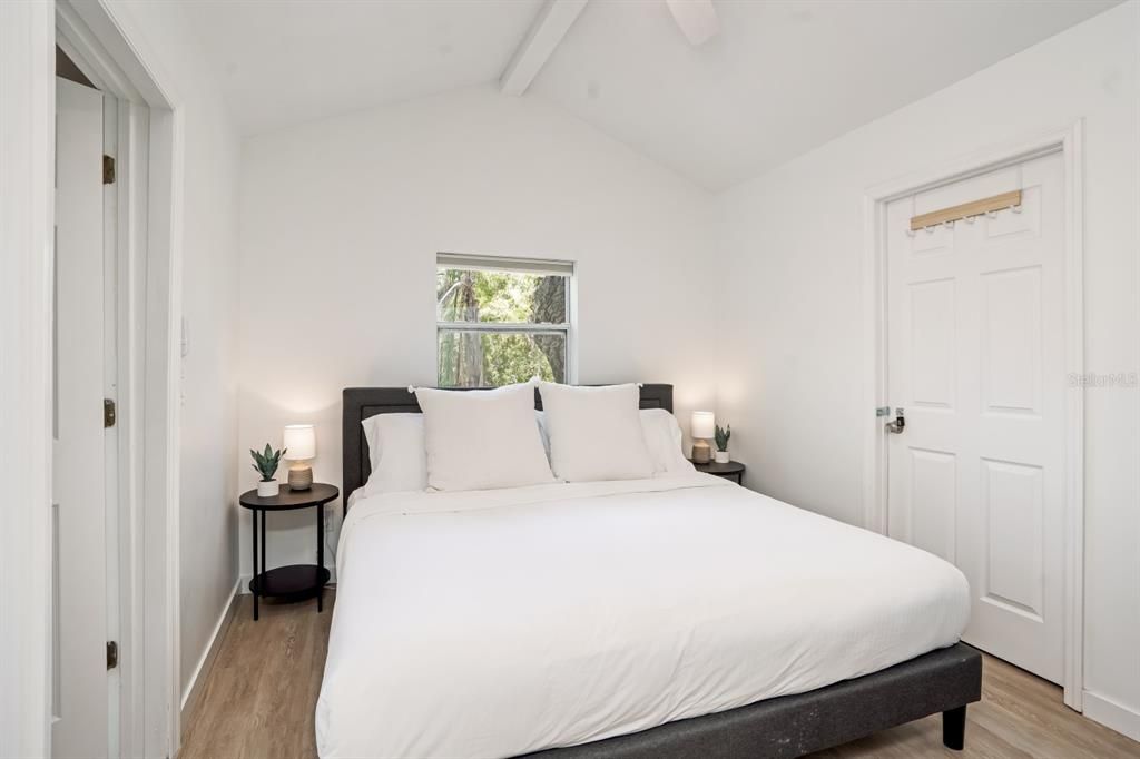 For Sale: $1,250,000 (4 beds, 4 baths, 2100 Square Feet)