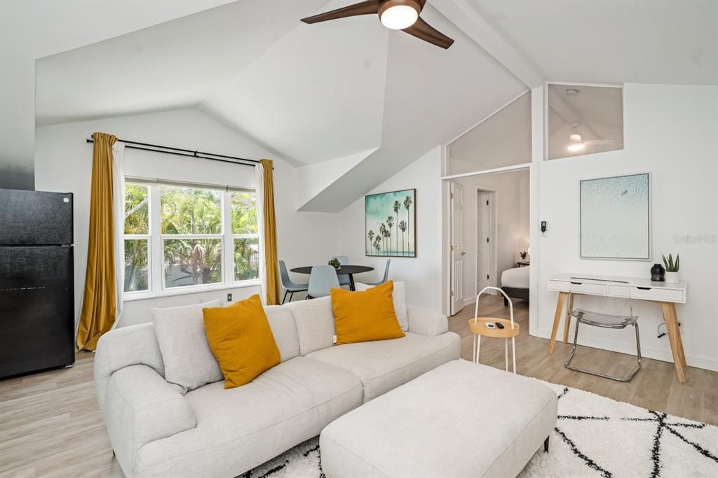 For Sale: $1,250,000 (4 beds, 4 baths, 2100 Square Feet)