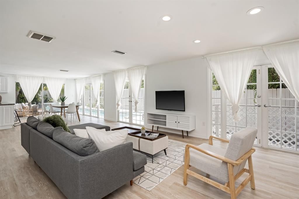 For Sale: $1,250,000 (4 beds, 4 baths, 2100 Square Feet)