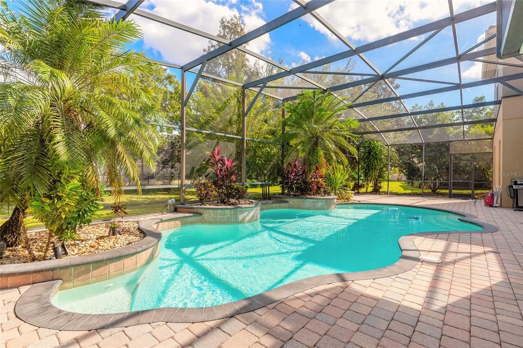 For Sale: $985,000 (5 beds, 5 baths, 4308 Square Feet)