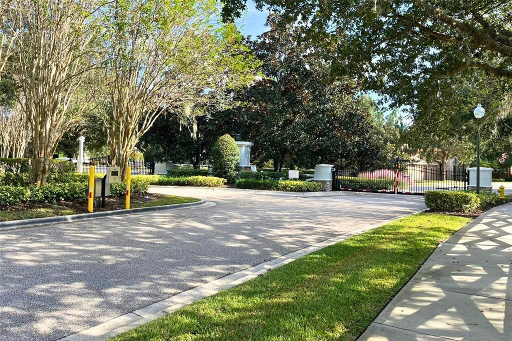 For Sale: $985,000 (5 beds, 5 baths, 4308 Square Feet)