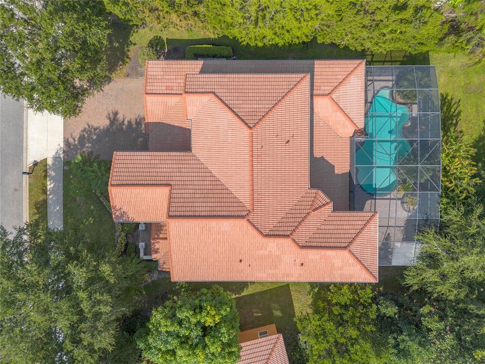 For Sale: $985,000 (5 beds, 5 baths, 4308 Square Feet)