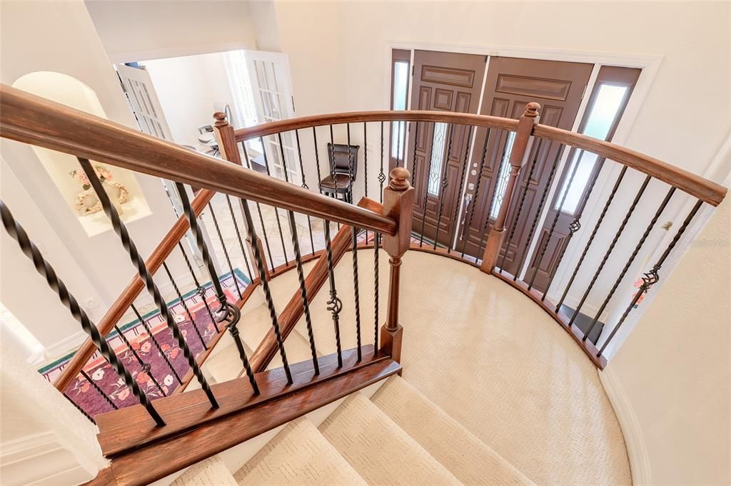 For Sale: $985,000 (5 beds, 5 baths, 4308 Square Feet)