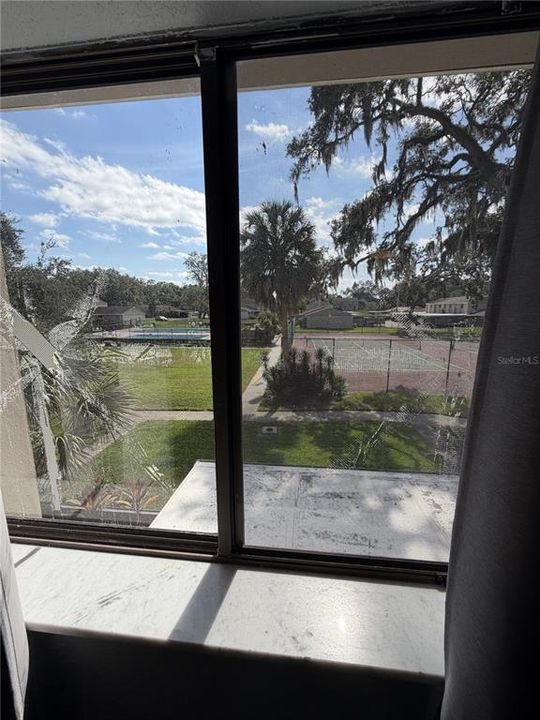 待售: $175,000 (2 贝兹, 1 浴室, 1102 平方英尺)