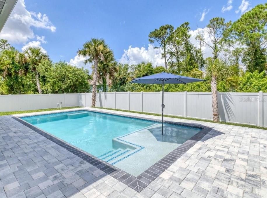 На продажу: $385,700 (3 спален, 2 ванн, 1500 Квадратных фут)