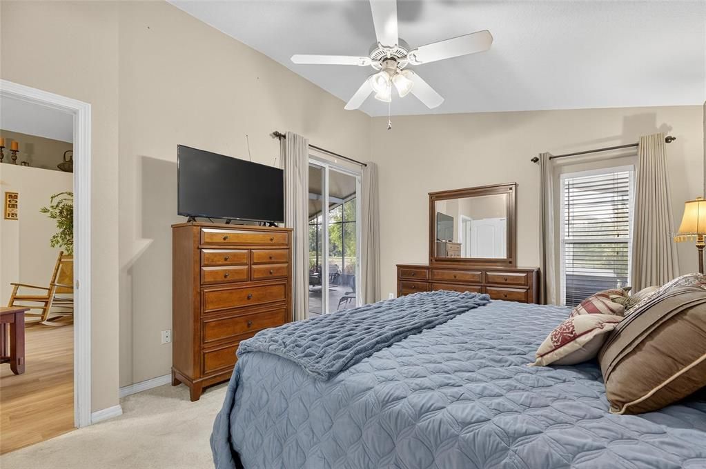 For Sale: $375,000 (4 beds, 3 baths, 1808 Square Feet)