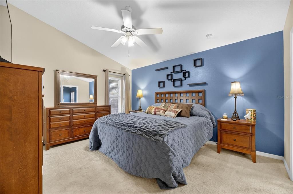 For Sale: $375,000 (4 beds, 3 baths, 1808 Square Feet)